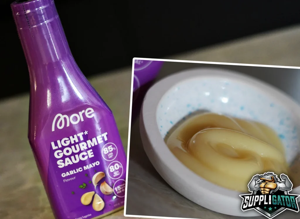 More Light Gourmet Sauce Light Garlic Mayo: Flasche und Sauce im Schälchen